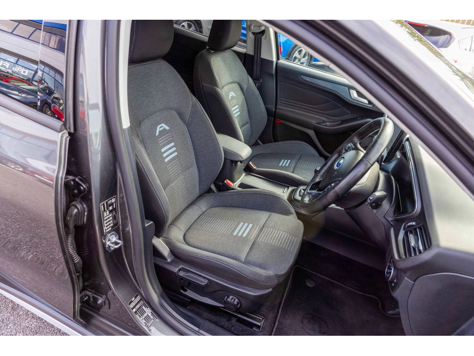 2024 Ford Focus - image 23