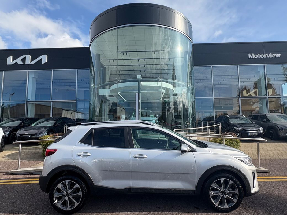 2026 Kia Stonic 1.0 Petrol Turbo, 7 Yrs Warranty, 3 Yrs AA , A/C, Cruise Control, Reversing Camera, Sat Nav, Electric Mirrors, €27,990