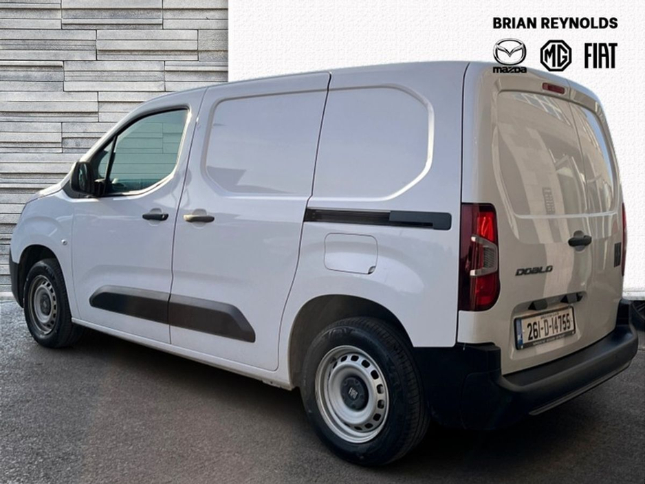 2026 Fiat Doblo - image 3