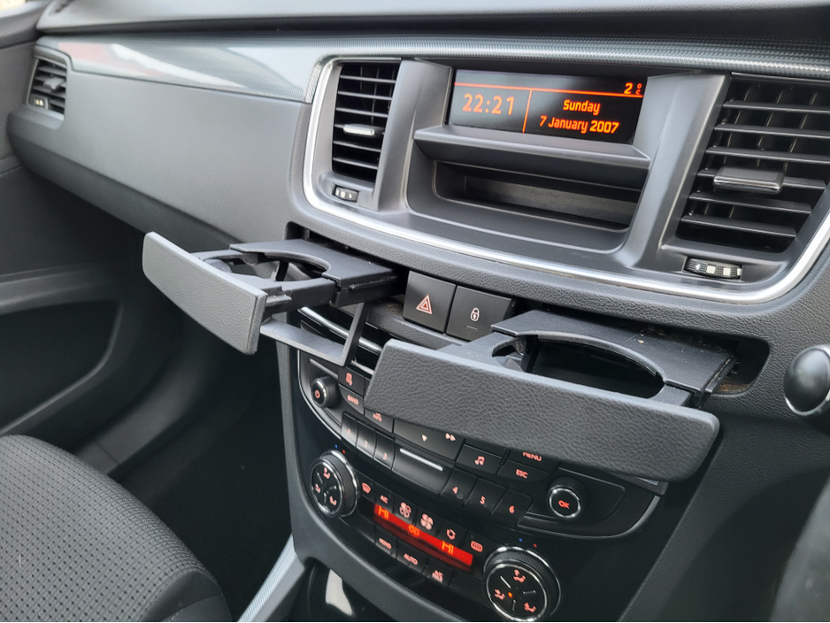 2012 Peugeot 508 - image 25