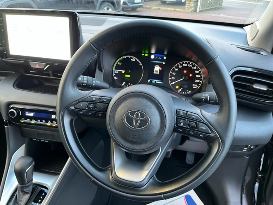 2025 Toyota Yaris FRESH SELECTION OF TRADE-INS YARIS HYBRID 1.5 LUNA €28,000