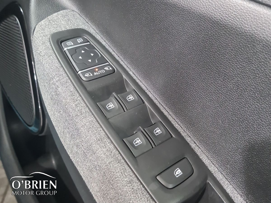 2021 Renault Zoe - image 19