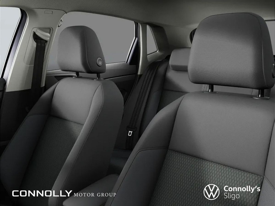 2026 Volkswagen Polo - image 5