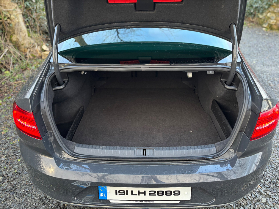 2019 Volkswagen Passat 2.0 TDI 150HP Comfortline €19,998