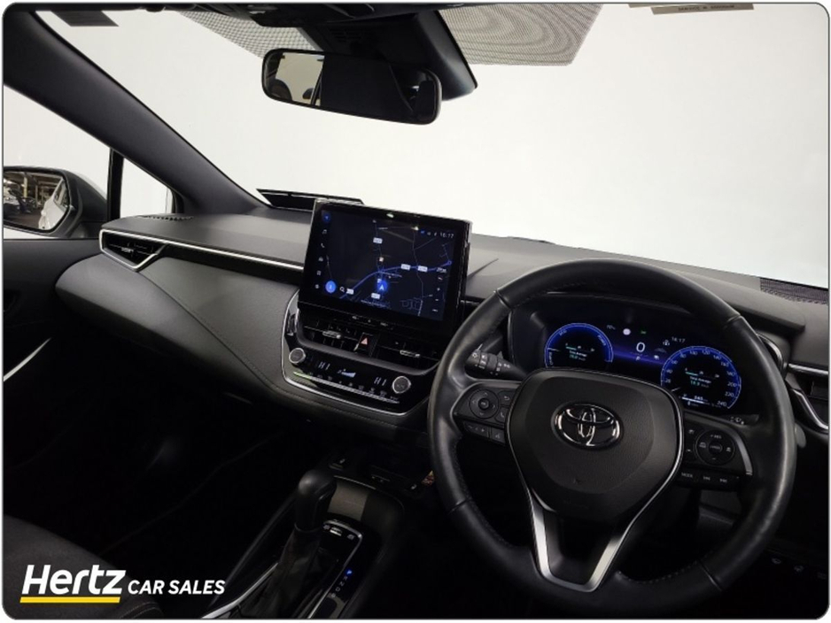 2024 Toyota Corolla - image 12