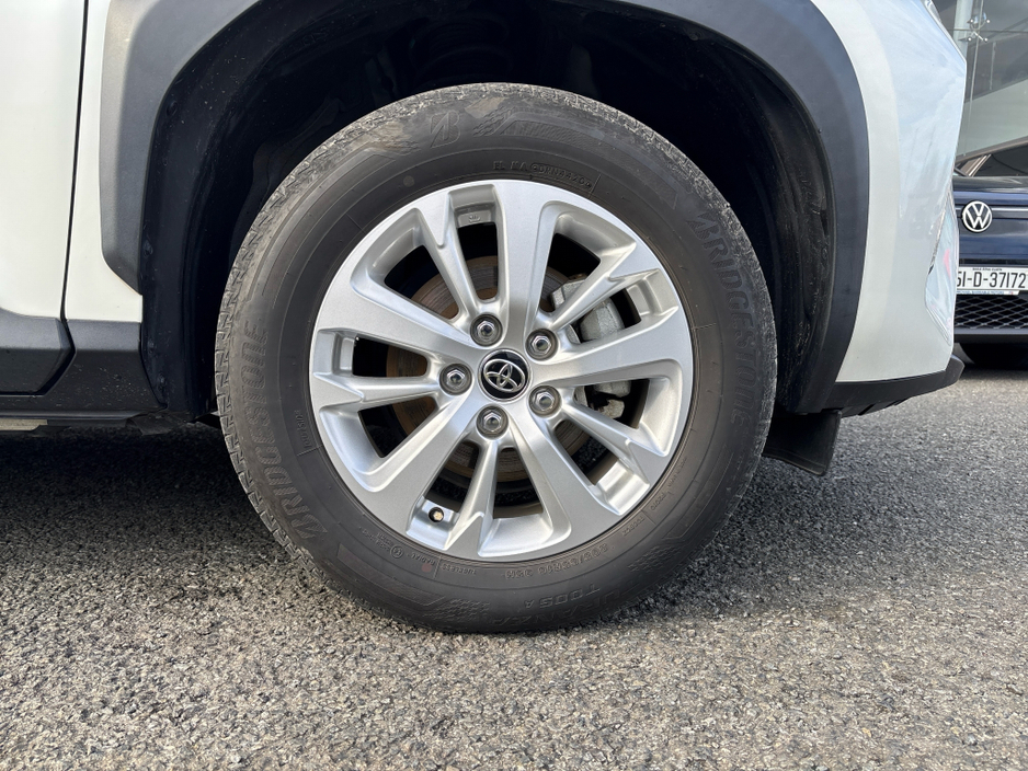 2020 Toyota Yaris Cross - image 5