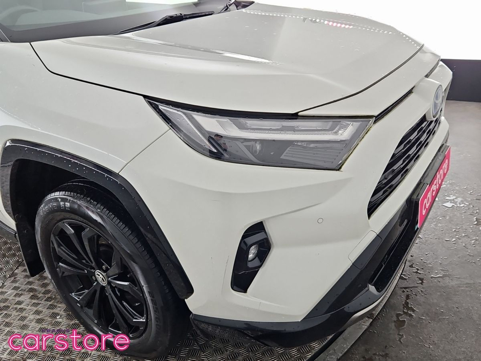 2022 Toyota Rav4 - image 18