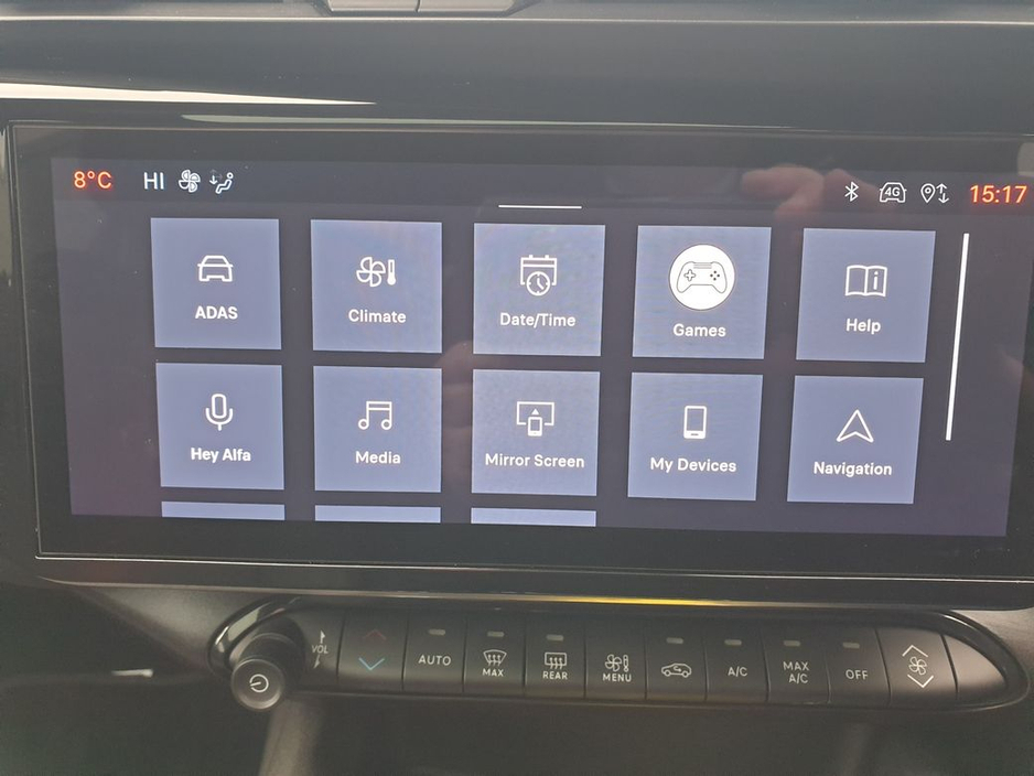 2025 Alfa Romeo Junior Ibrida 1.2(136bhp) MHEV, Premium+Tech+Sunroof+18" Alloys €39,995