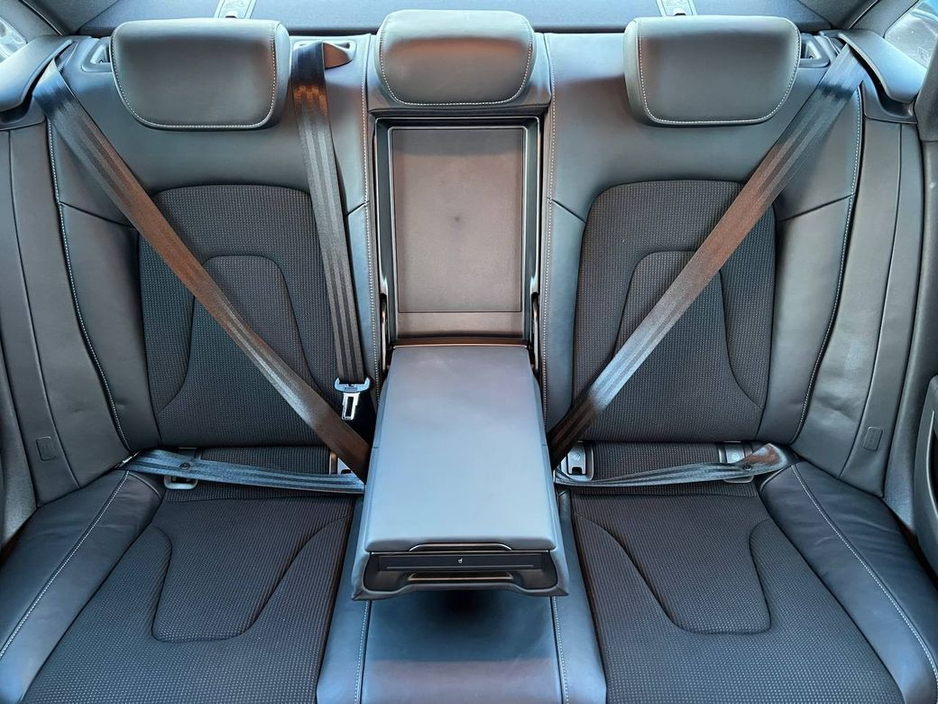 2015 Audi A4 - image 12