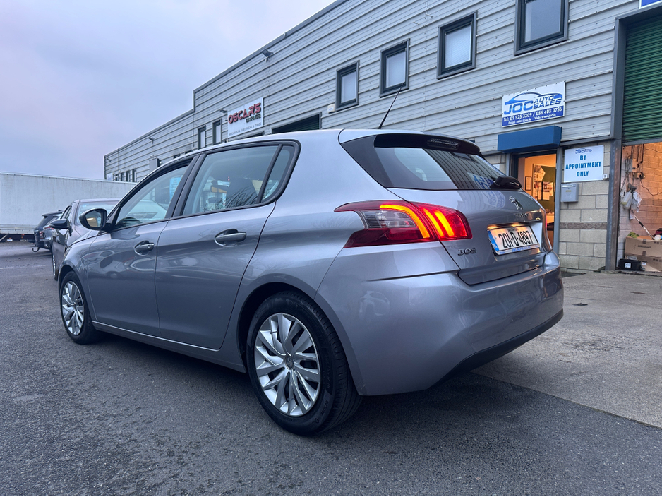 2020 Peugeot 308 ACCESS 1.2 110 6.3 4DR €15,000