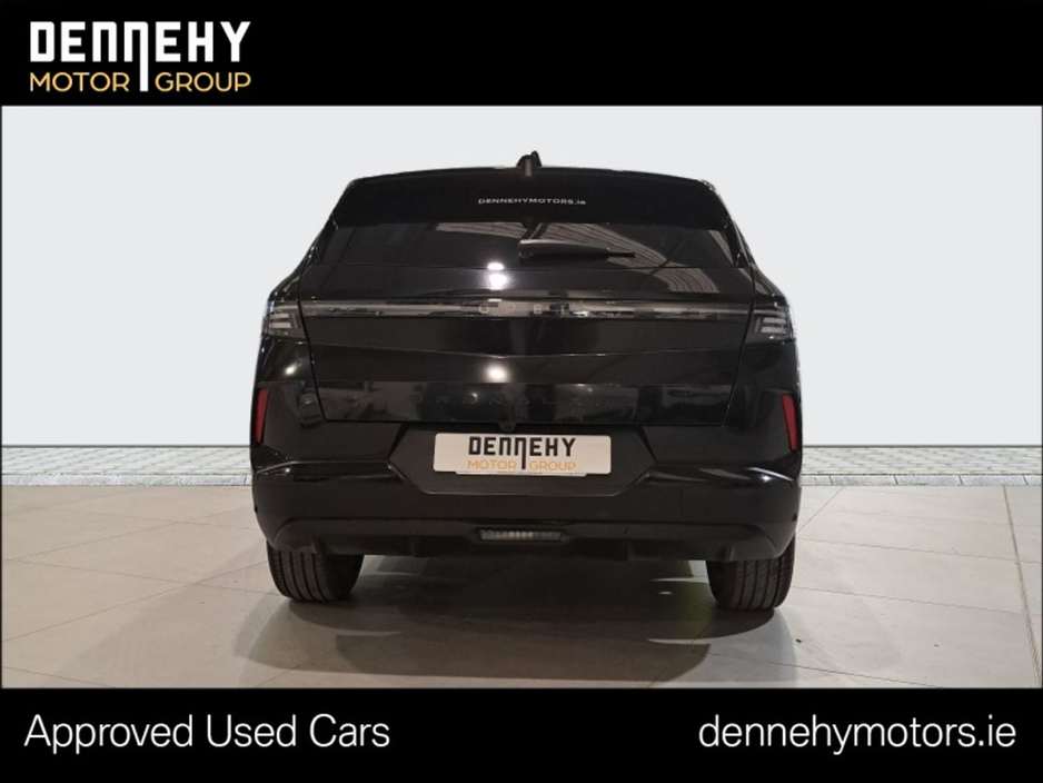 2025 Opel Grandland - image 11