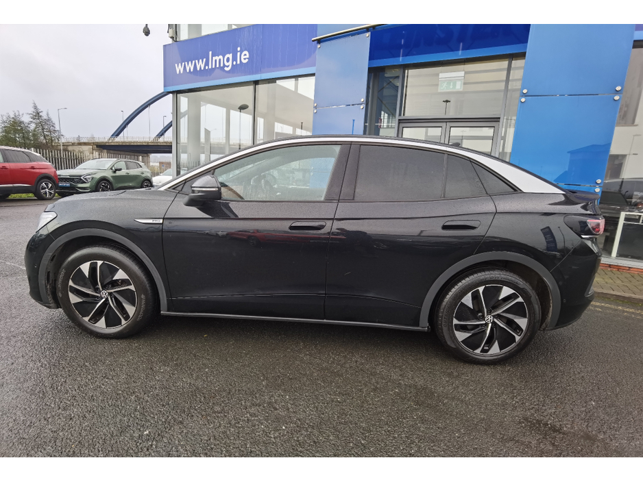 2022 Volkswagen ID.5 - image 7