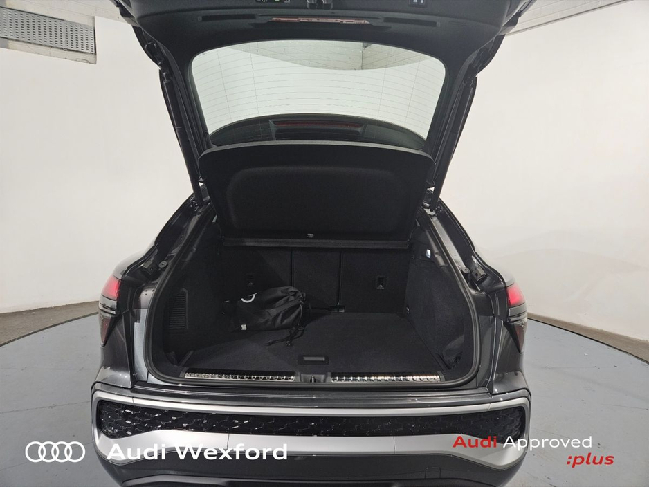 2026 Audi Q3 Audi Q3 Sportback S line e-hybrid 200 kW S tronic *NEW CAR AVAILABLE FOR IMMEDIATE DELIVERY* €63,575