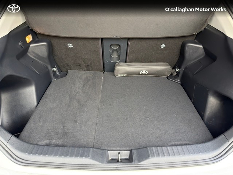 2023 Toyota Yaris Cross  €29,950