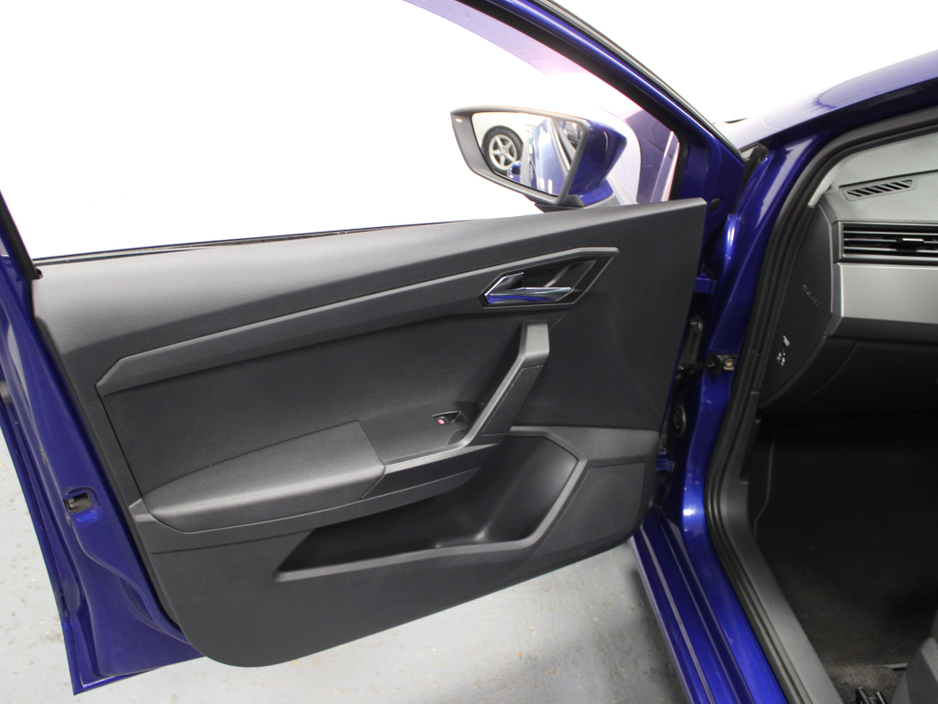 2018 SEAT Ibiza - image 31