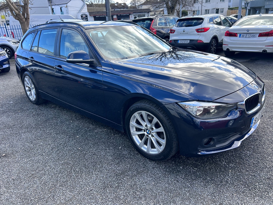 2016 BMW 3 Series - image 12