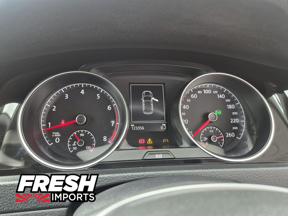 2016 Volkswagen Golf *TOP SPEC MODEL* €13,950