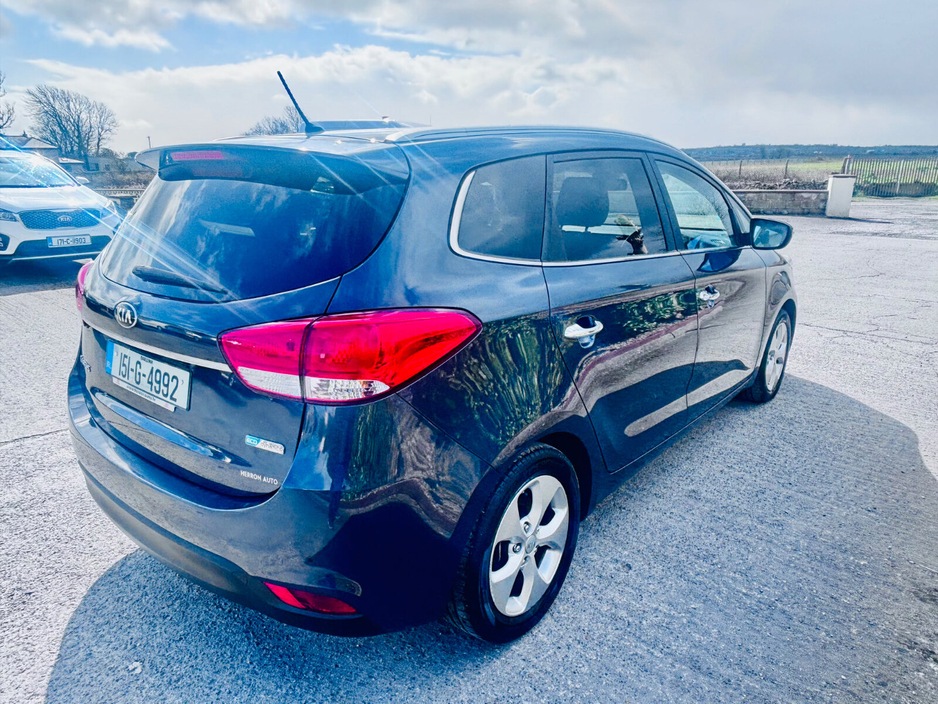 2015 Kia Carens - image 13