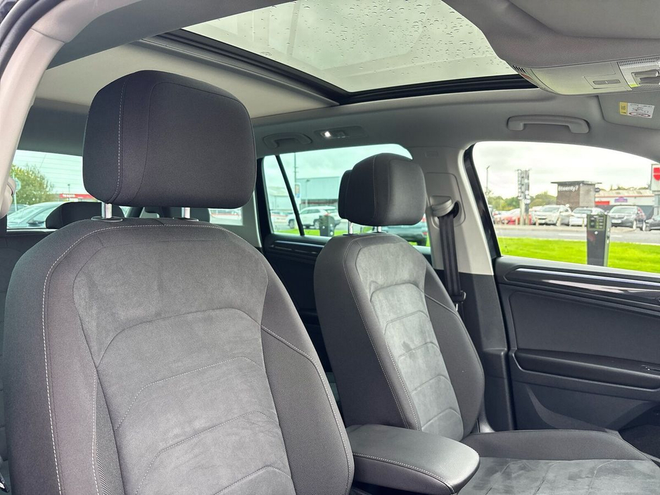 2022 Volkswagen Tiguan 2.0 TDI 150HP Elegance €34,975