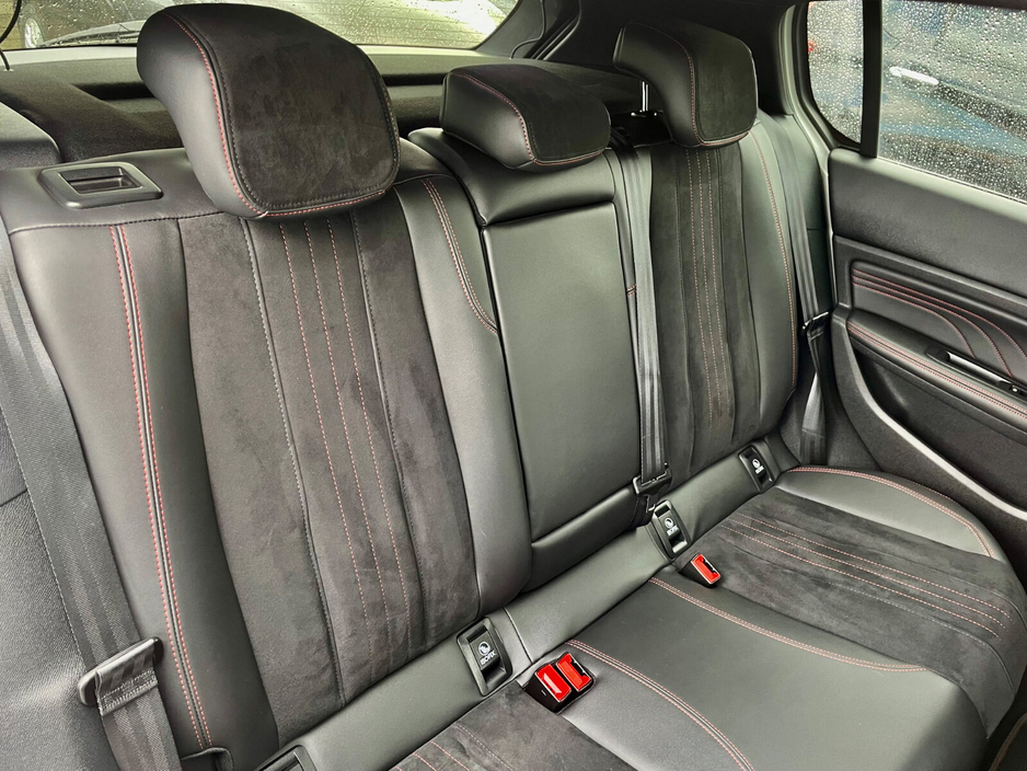 2018 Peugeot 308 - image 22