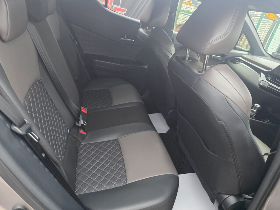 2020 Toyota C-HR - image 7