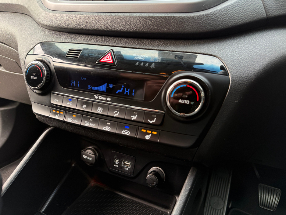 2016 Hyundai Tucson - image 18