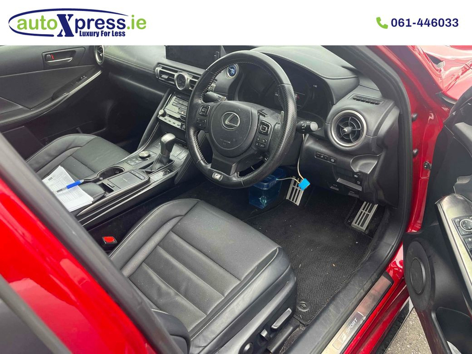 2021 Lexus IS 300 h - image 2