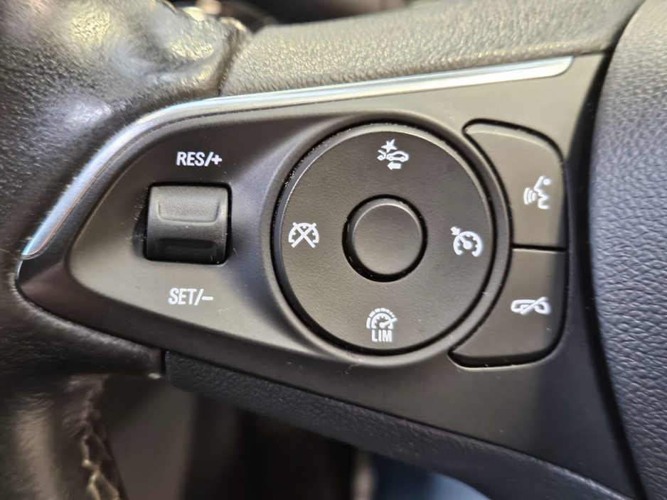 2017 Opel Insignia 1.6 (136PS) Turbo D ecoTEC SRi €10,950