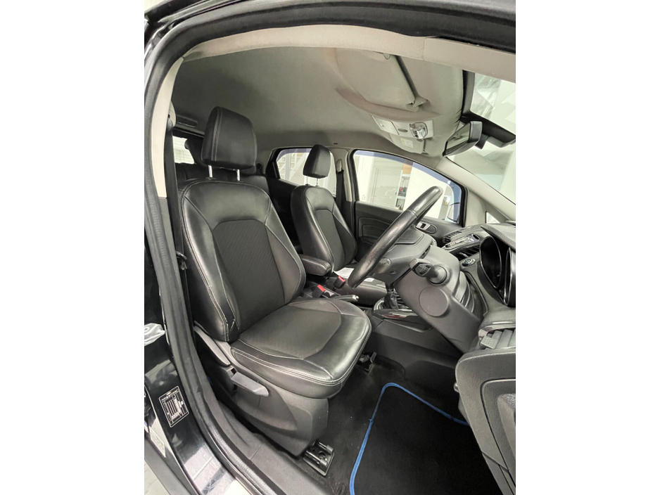 2018 Ford Ecosport - image 10