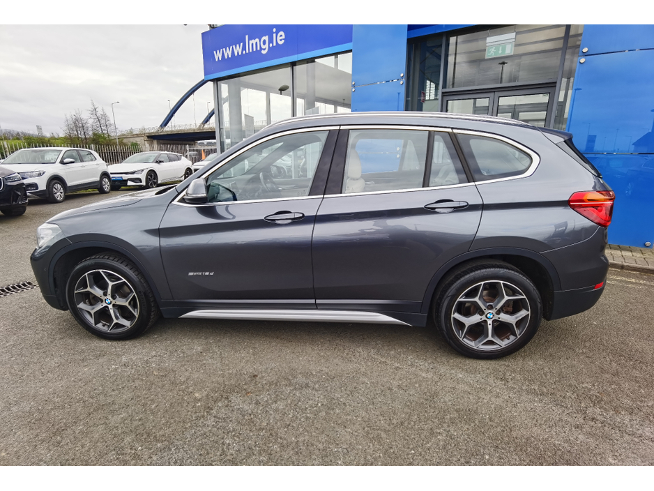 2016 BMW X1 - image 7