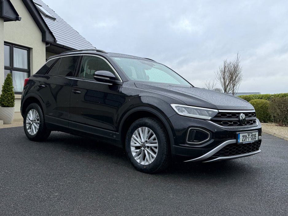 2023 Volkswagen T-Roc - image 21