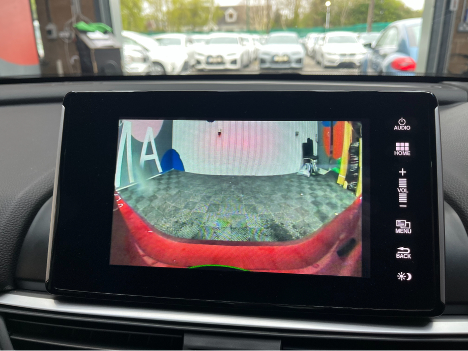 2020 BMW 5 Series - image 27