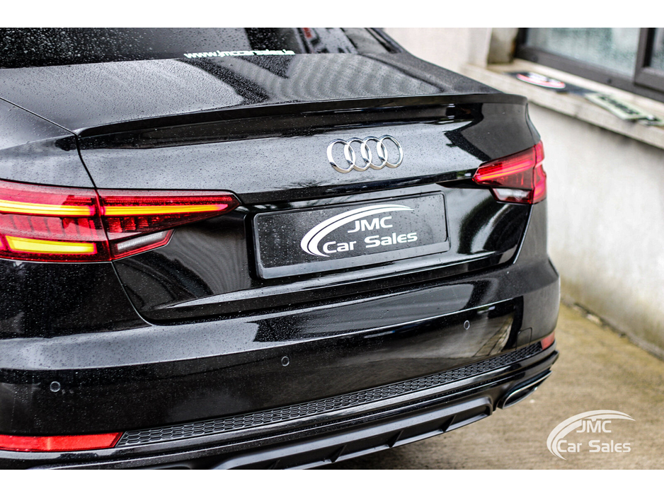 2019 Audi A4 - image 10