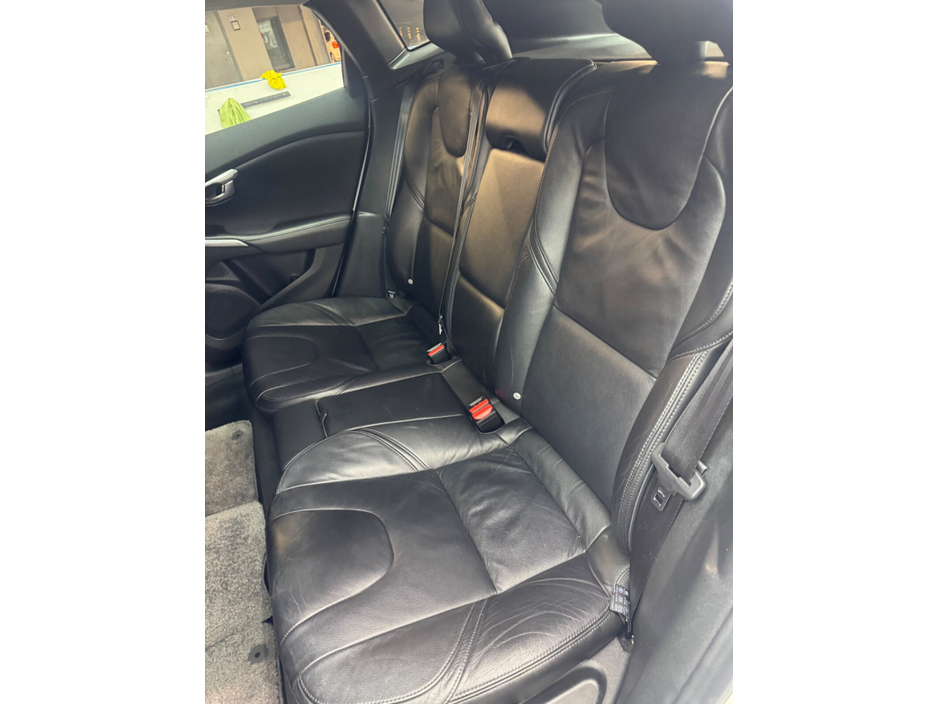 2013 Volvo V40 1.6 T4 180PS R-DESIGN POWERSHIFT DCT €10,950