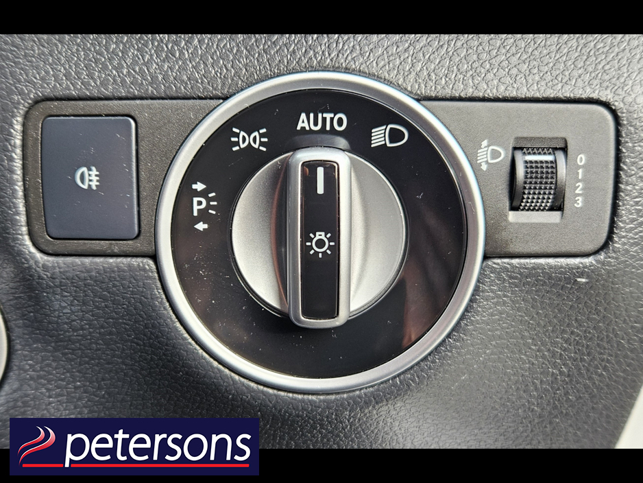 2018 Mercedes-Benz B Class - image 36