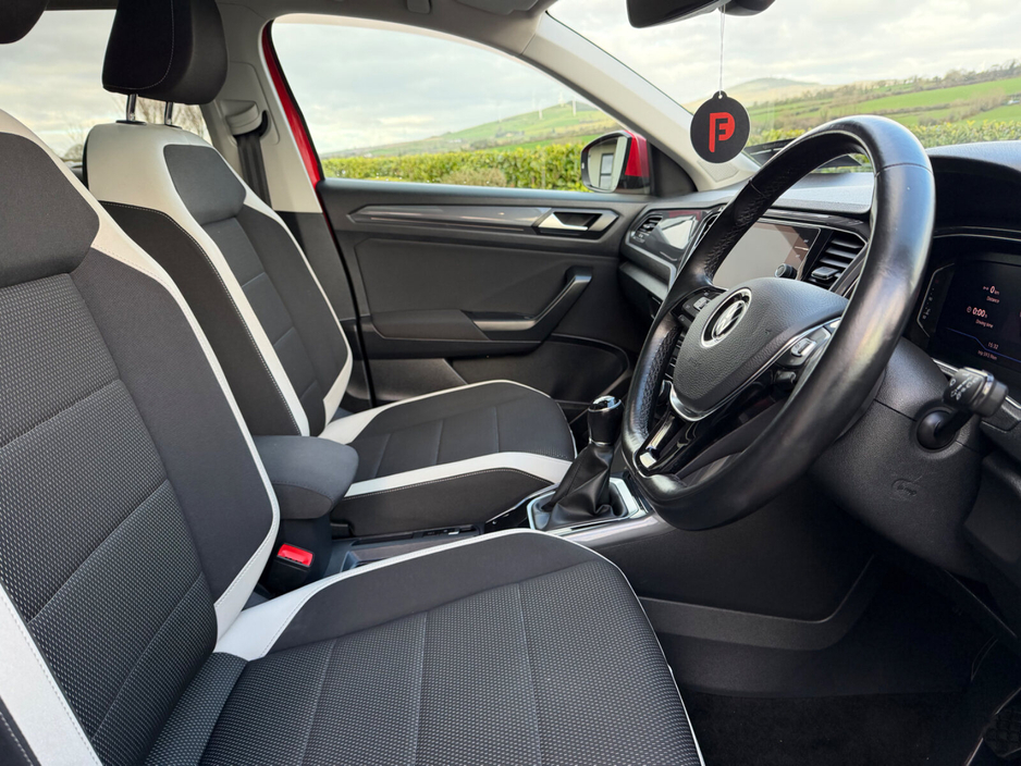 2021 Volkswagen T-Roc 2.0 TDI 150bhp Sport €25,950