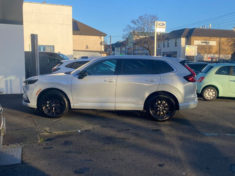 2025 Honda CR-V - image 11