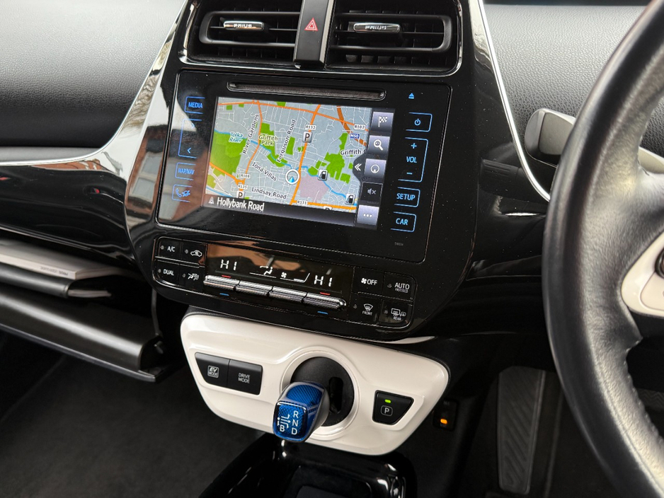 2018 Toyota Prius - image 11