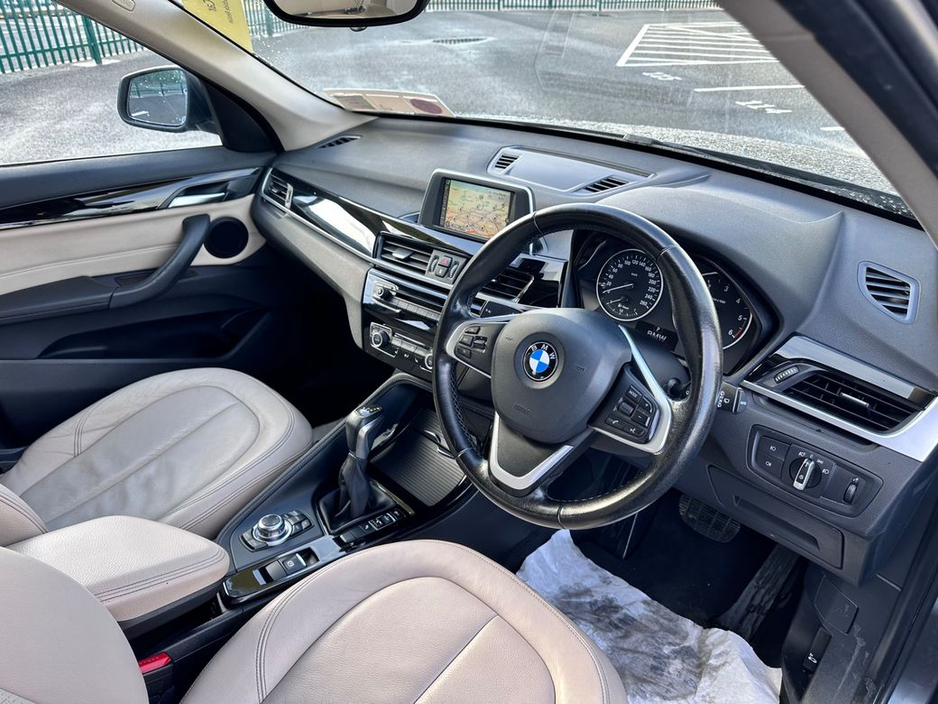 2016 BMW X1 - image 11