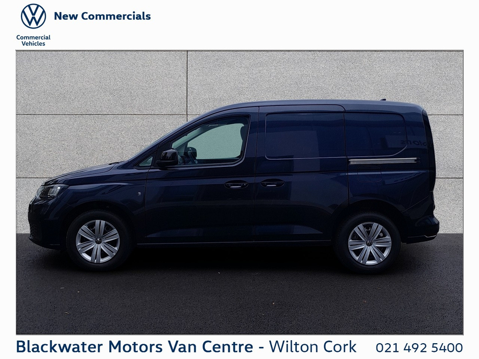 2025 Volkswagen Caddy - image 6