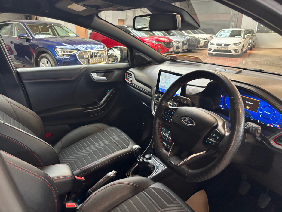 2023 Ford Puma - image 7