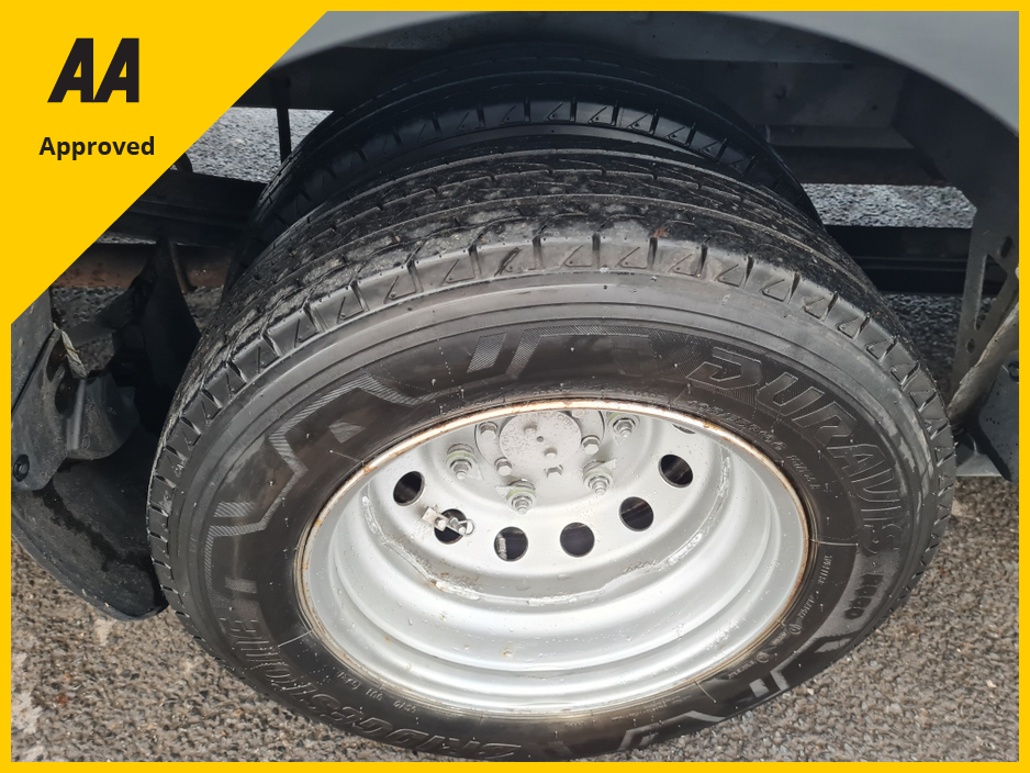 2015 Ford Transit - image 19