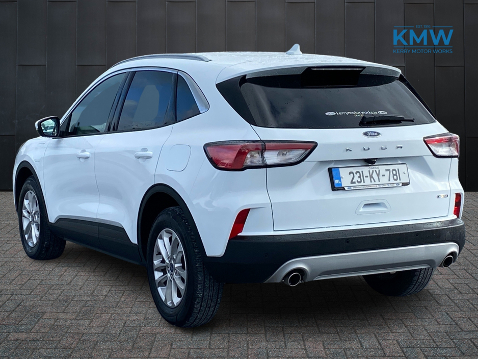 2023 Ford Kuga - image 3