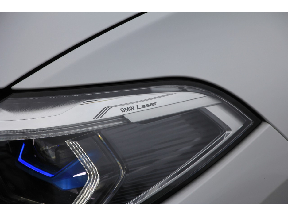 2019 BMW X5 - image 32