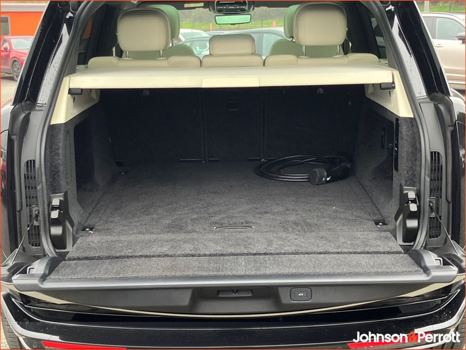 2024 Land Rover Range Rover - image 13