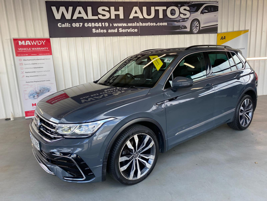 2023 Volkswagen Tiguan - image 2