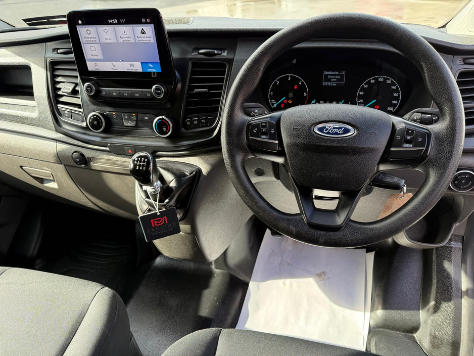2023 Ford Transit Custom - image 9