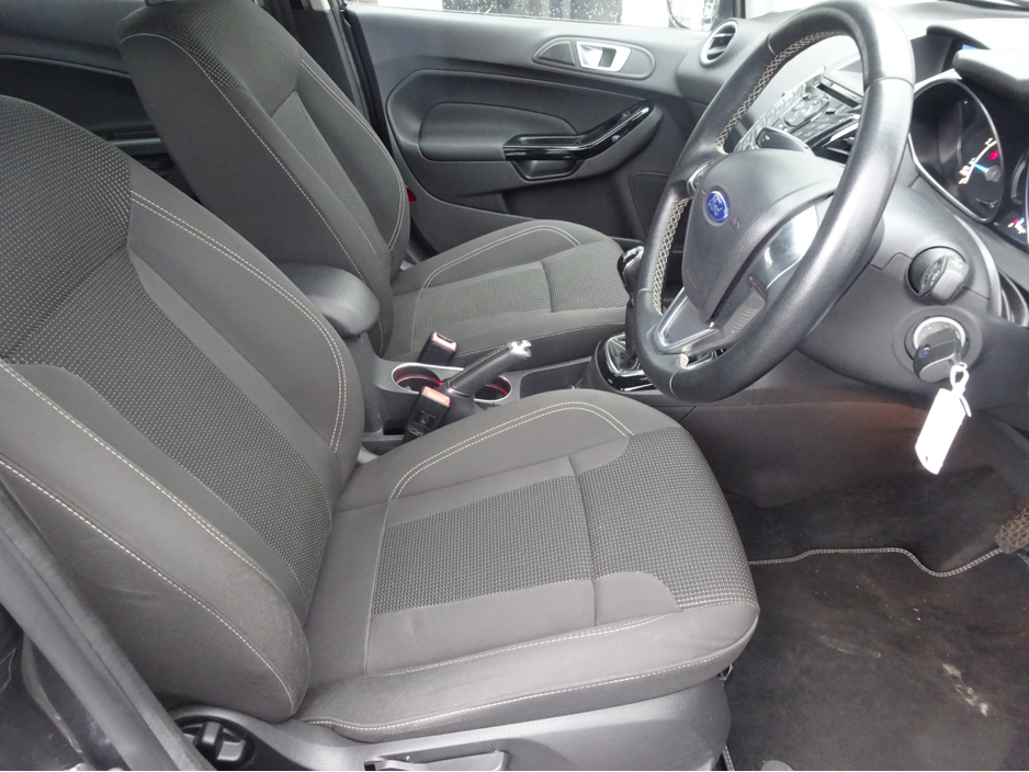 2016 Ford Fiesta TITANIUM 1.25 PETROL 60PS 5 DOOR LOW MILEAGE KEY 104 €9,950