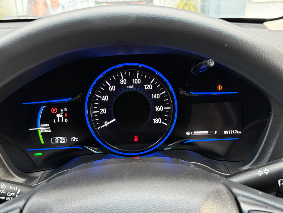 2015 Honda Vezel - image 10