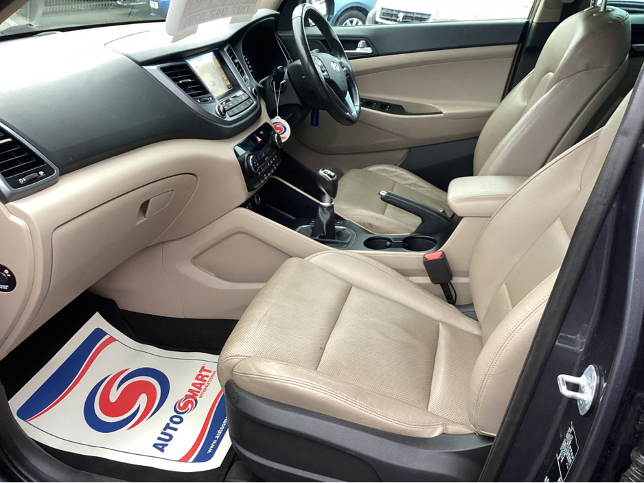 2016 Hyundai Tucson - image 17